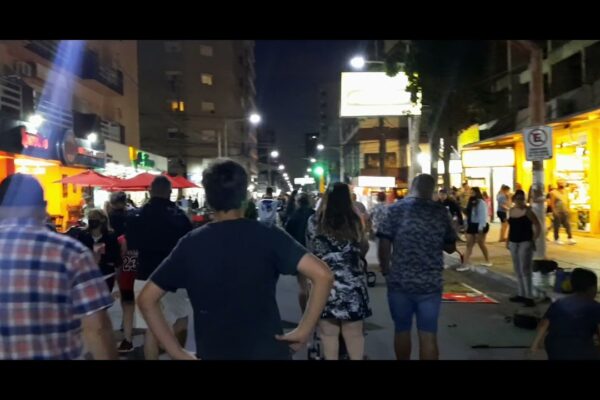 San Bernardo peatonal de noche | calle chiozza | enero 2022 | Walking | temporada en la costa
